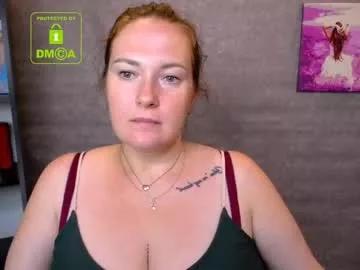 Naked Room lady_tiana 